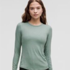 Lululemon hold tight Long Sleeve Top